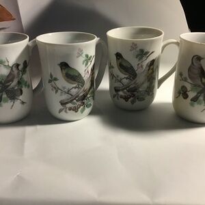 Set of 4 Vintage Bird Print Porcelain Coffee/Tea Mugs Spring Home Decorating